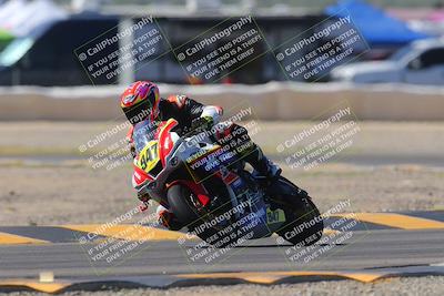 media/Oct-08-2023-CVMA (Sun) [[dbfe88ae3c]]/Race 5 Amateur Supersport Open/